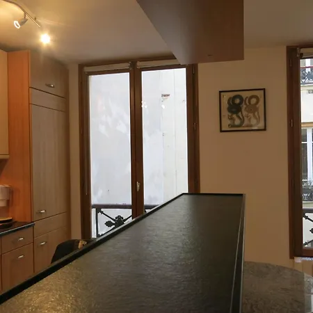 Faubourg Montmartre Citycosy Parigi